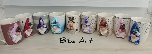 Few cup with Christmas motifs on it.